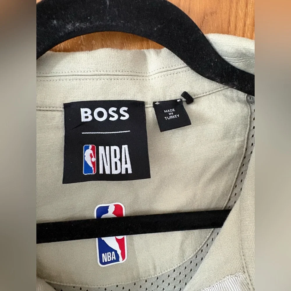 Boss light tan NBA Collaboration Coach Jacket L